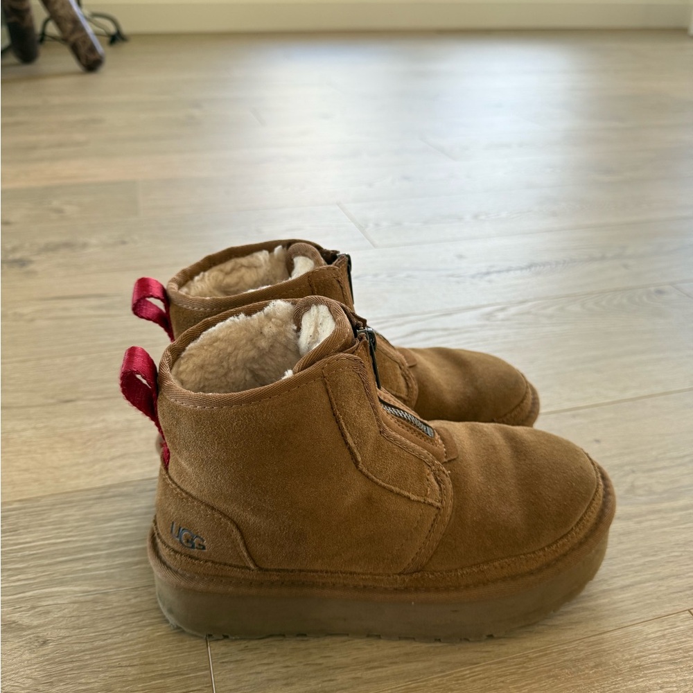 Gucci Tan Suede Shearling-Lined Ankle Boots